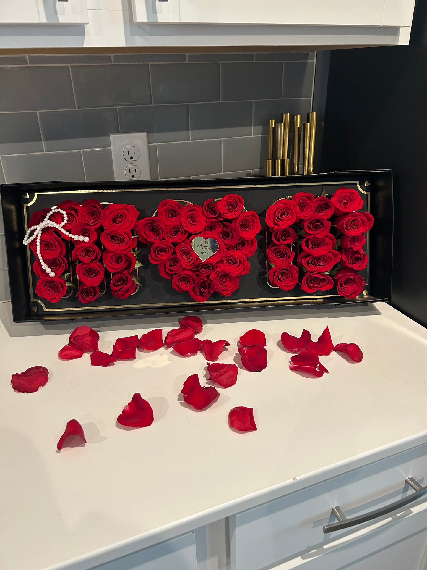 Mom box luxe